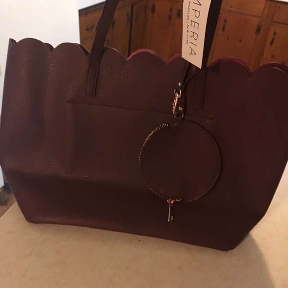 Emperia burgundy scallop tote - Picture 1 of 1